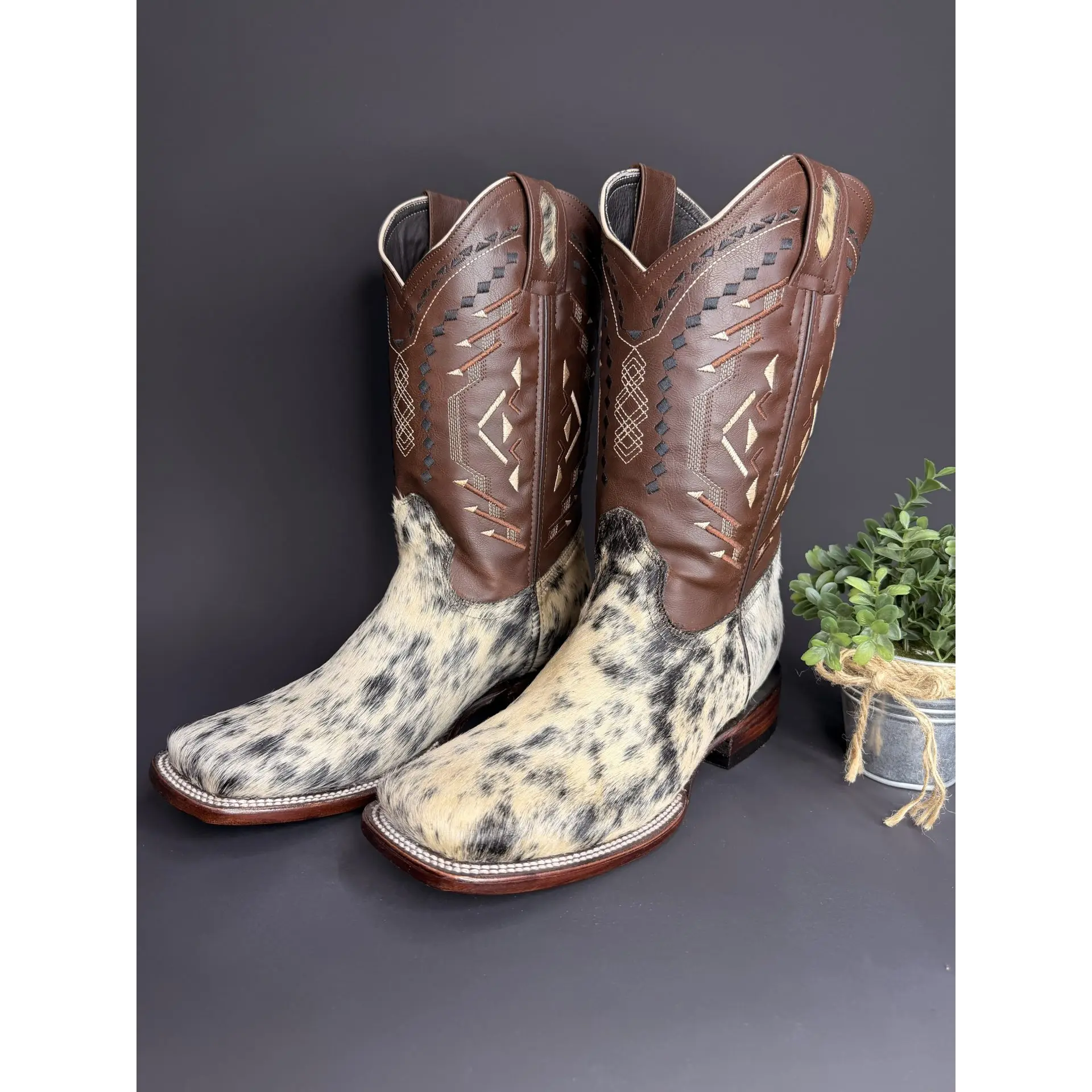Men's Cowhide Boots - Choco Black (Every pair is unique)