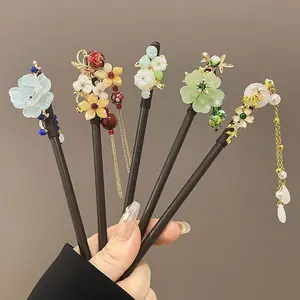 5PCS Hair Stick,Flower Hair Pins For Buns Chinese Hair Sticks For Long Hair Tassel Wooden Hair Sticks Floral Hairpin Hair Accessories For
