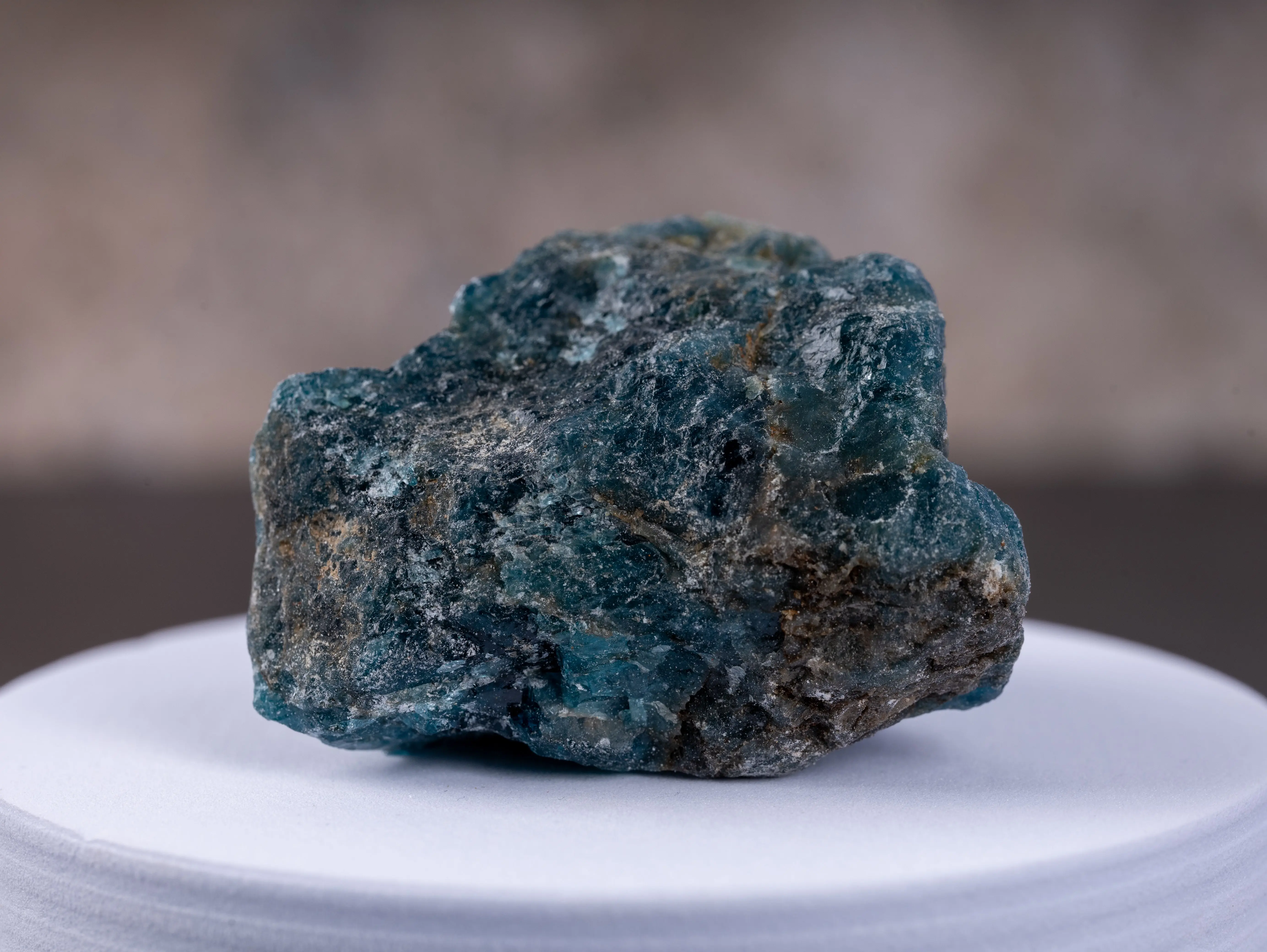 Blue Apatite Raw Crystal Stone - Healing Crystals and Stones for Meditation, Reiki, and Chakra Decor - Spiritual Gifts for Women, Men - Reiki Supplies and Zen Decor