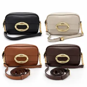 Yordy Elegant Crossbody Bag with Gold Detail – Minimal Chic Style