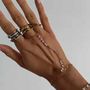 EVRY JEWELS Gold or Silver Plated Women's Hypoallergenic Pearly Yours Hand Chain