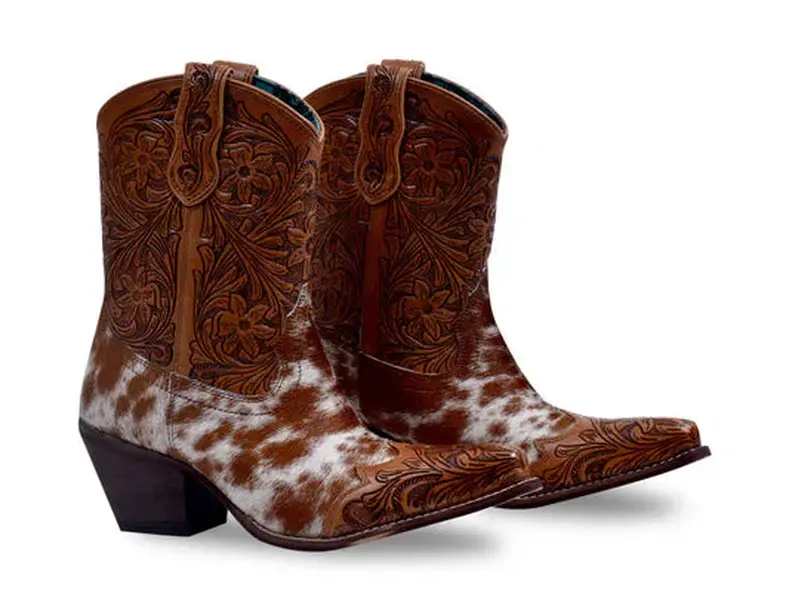 Kelsey Anne Boot