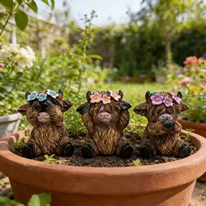 3 Pcs Highland Cow Statue Ornaments, Cute Resin Animal Figurines, Home Garden Desk Decor, Ideal Gift for Cow Lovers & Holiday Presents