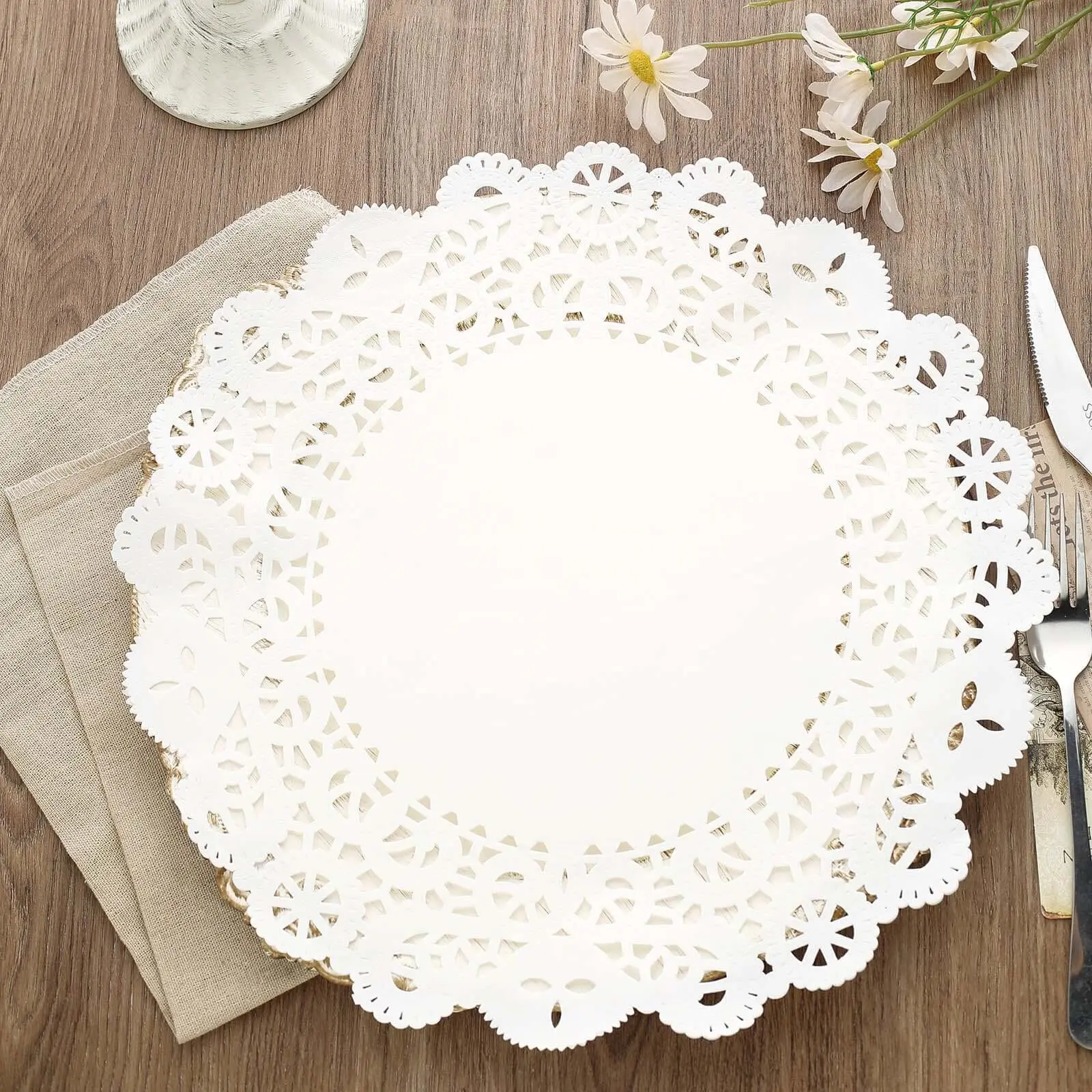 100 Pcs 14" Round White Food Grade Paper Lace Placemats, Tableware for Gift Wrapping, Dessert Display & Dinner Table Decor