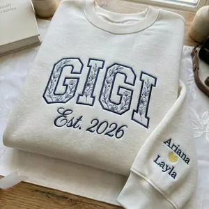 Embroidered Floral Gigi Sweatshirt, Gift for Gigi, Grandma Gift, Cute Gigi Crewneck, Mimi Announcement, Grandmother Shirt, Gigi Shirt