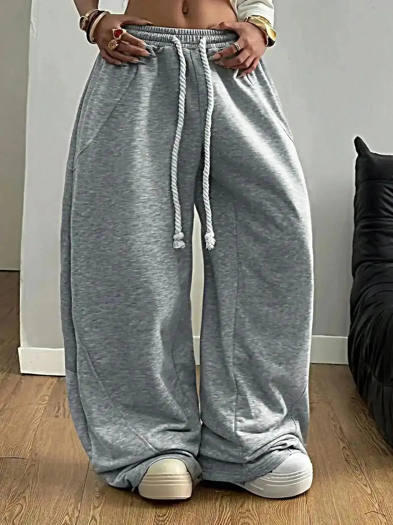Minimalist Women's Comfortable Street Style Casual Activewear Knit Pants with Elastic Waistband, Solid Color, Fitted, Perfect for Outdoor Activities & Daily Wear, Cozy, Modern Trendy Chic Fashion Look