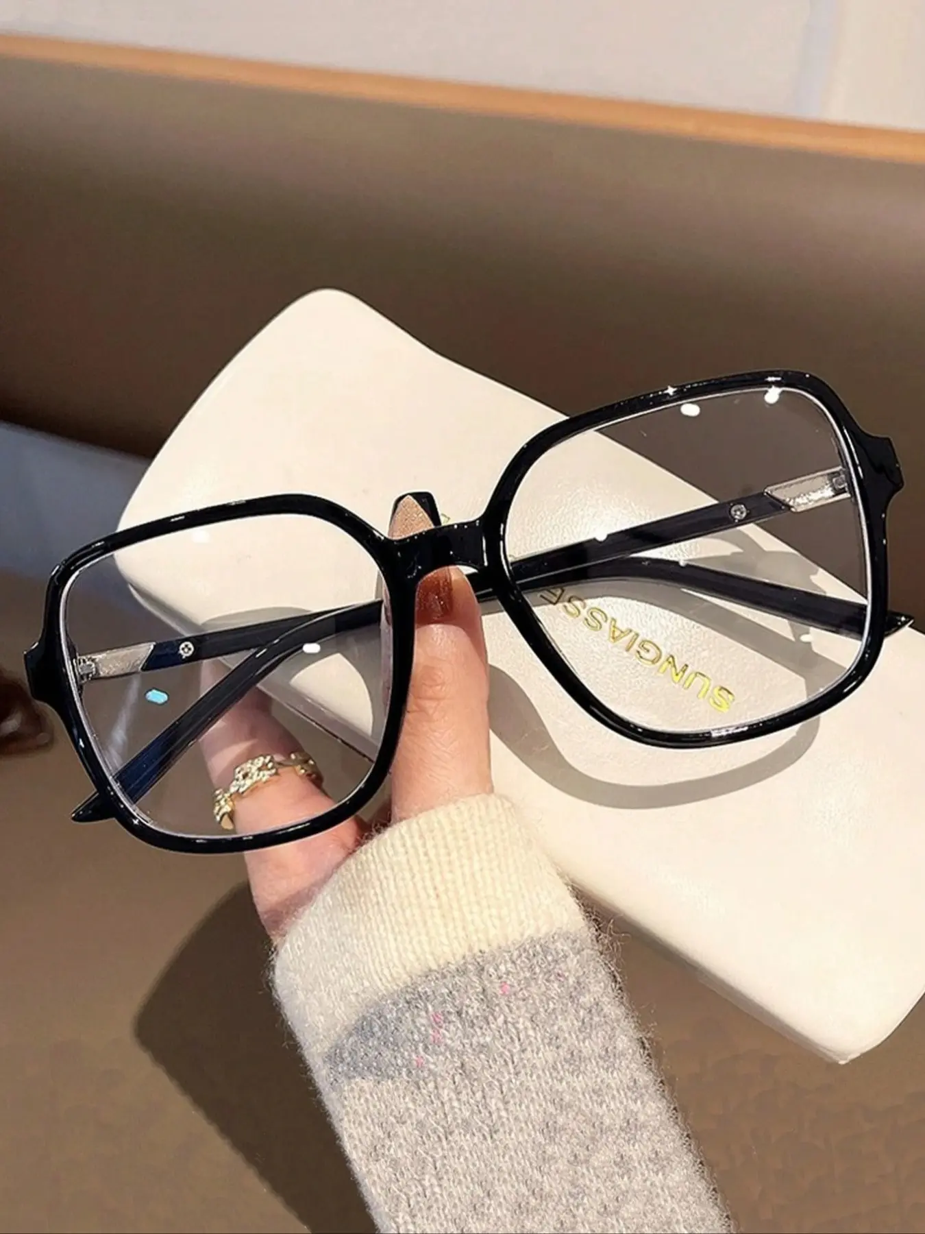 Women's Retro Fashion Ultra-Large Frame Metal Hinge Blue Light Blocking Glasses, Reading Eyeglasses, Transparent Lenses for Computer Reading TV Phone Use