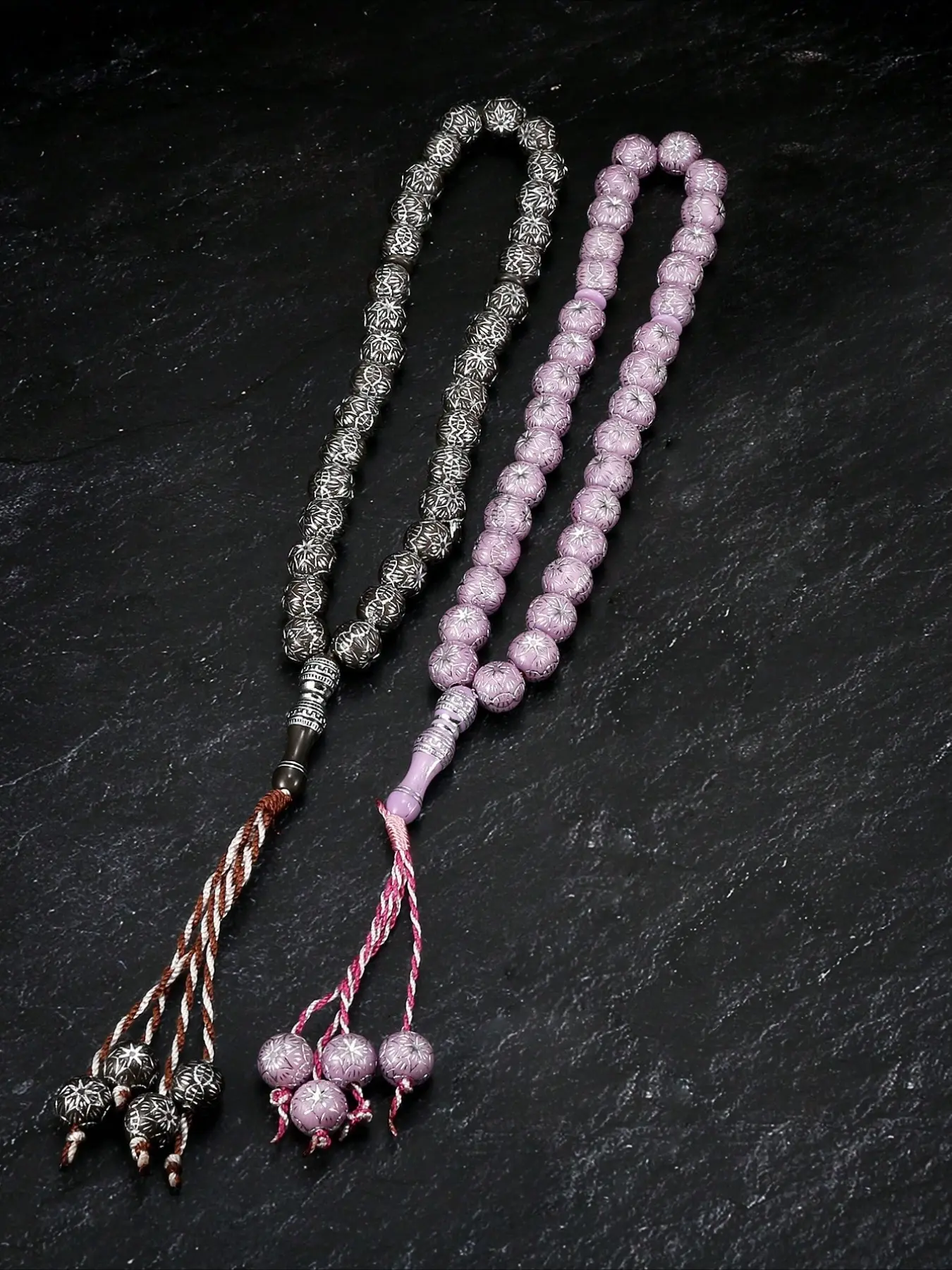 1 Piece of Vintage Lotus Patterned Bead Bracelet with Prayer Beads in Hand, Used for Chanting and Worship