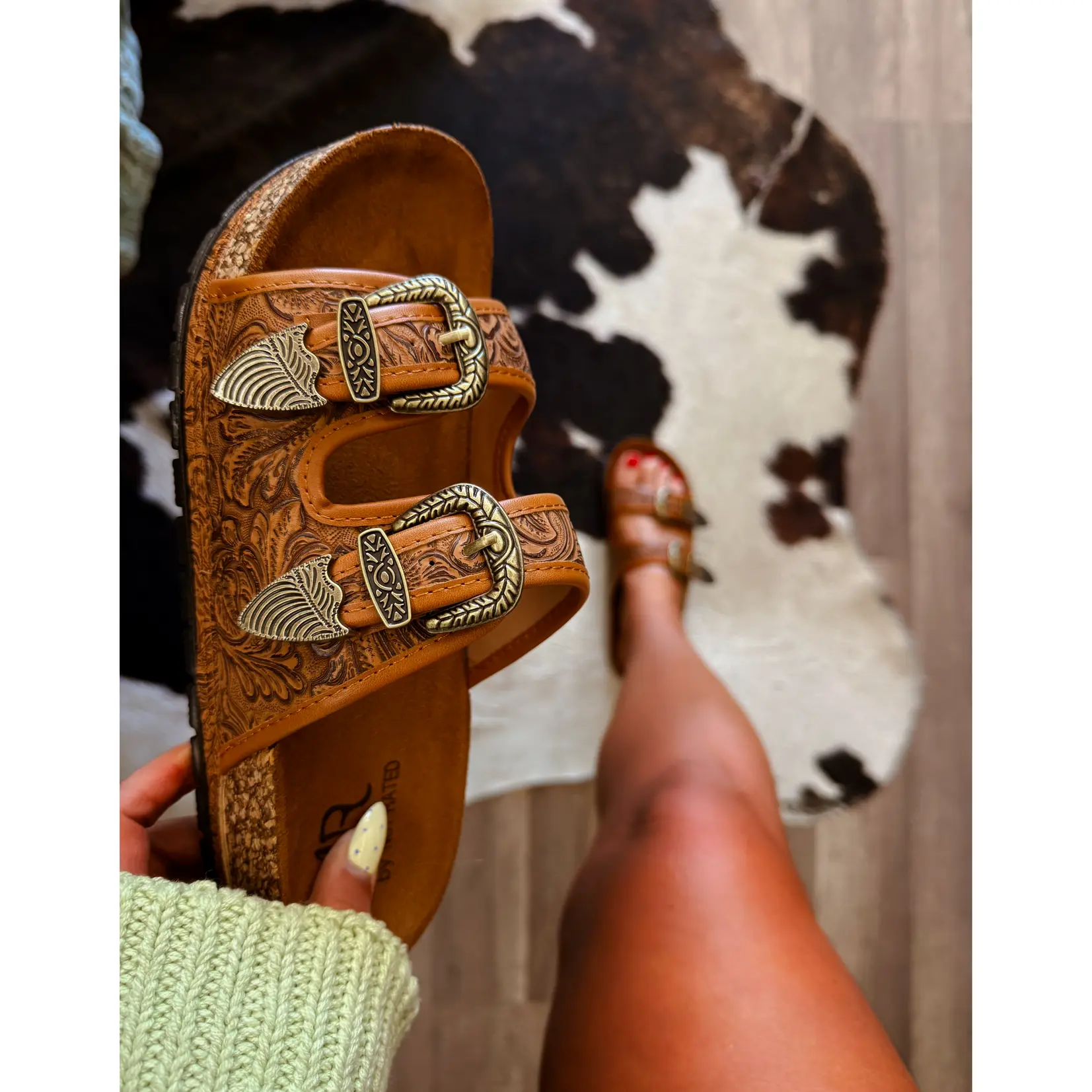 Straight Shooter Sandals- Tan