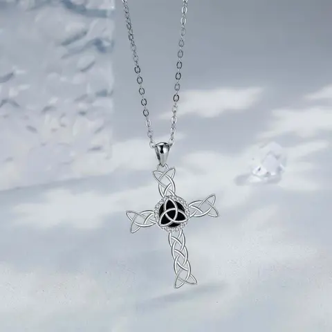 Celtic Cross Faith Pendant Necklace, Stainless Steel Lightweight Hollow Clavicle Chain, Elegant Daily Versatile Chain Jewelry Accessories, Ideal Gift, Elegant Necklace, Everyday Wear