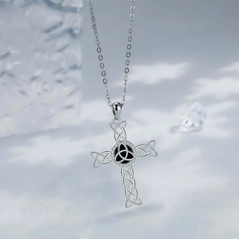 Celtic Cross Faith Pendant Necklace, Stainless Steel Lightweight Hollow Clavicle Chain, Elegant Daily Versatile Chain Jewelry Accessories, Ideal Gift, Elegant Necklace, Everyday Wear