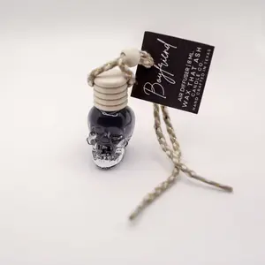 Skull Shaped Car Air Freshener - Woody Aroma - Non-Toxic - Phthalate Free - 8ml Diffuser - Bold Design - Aromatic Bliss