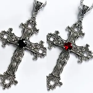Crystal Cross Pendant Necklace for Men & Women – Irregular Gothic Punk Chain, Y2K Streetwear Clavicle Jewelry Gift