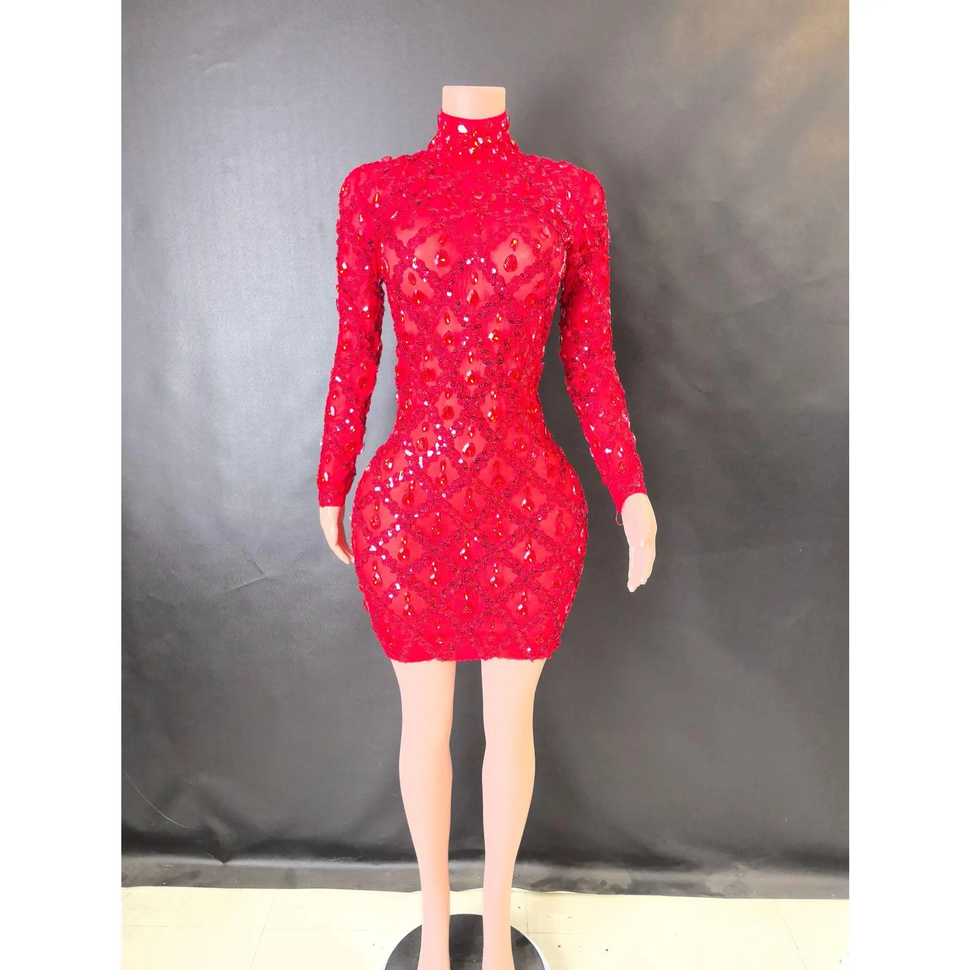 Long sleeved red short