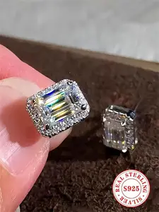 S925 Sterling Silver Square Zircon Earrings with Pave Setting, Women's Sparkling Square Diamond Earrings. For women, anti-allergic. Ideal gift for brides, weddings, Valentine's Day, bridesmaids, anniversaries, parties, and daily wear.
