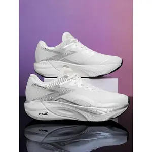 Breathable running shoes for men and women, durable rubber outsole, versatile and comfortable design, suitable for outdoor and indoor use, ideal for tennis and running enthusiasts