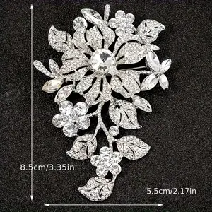 Women's Large Rhinestone Brooch - Exaggerated 5pcs Flower Pin with Coated Sparkling Center, Wedding, Party & Everyday Jewelry Accessories - Four Seasons Luxury Collar Pin for Shirts