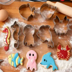 6-piece Stainless Steel Underwater World Biscuit Mold Set | Seahorse, Fish, Jellyfish, Dolphin, Shell, Crab - Baking Mold for Cake, Biscuit, Festival Party Decoration, Suitable for Christmas and Halloween