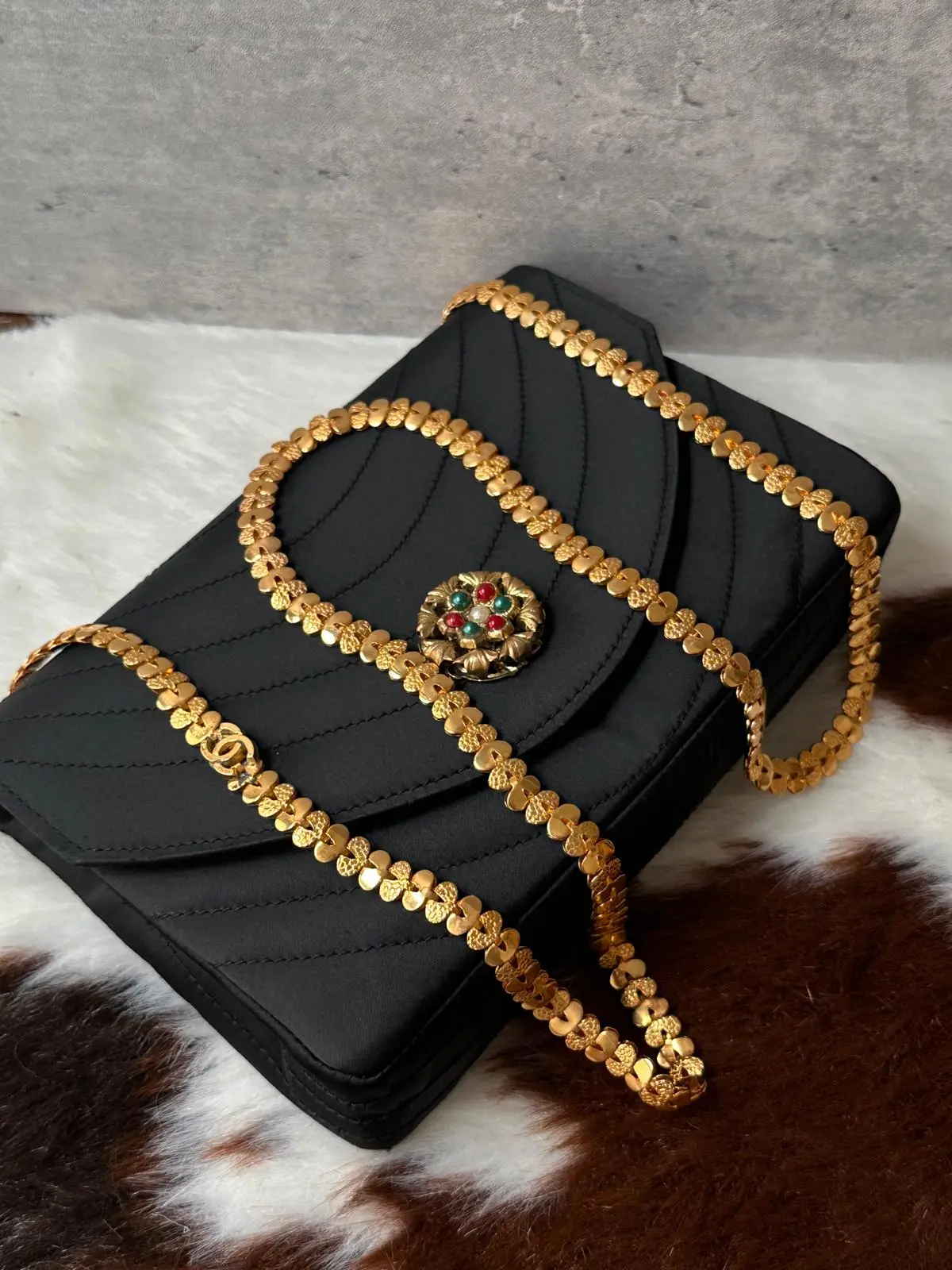 Pre-owned CHANEL As Shown Shoulder Bags Rhinestone Satin Mini Chain Bag MR20052026B332