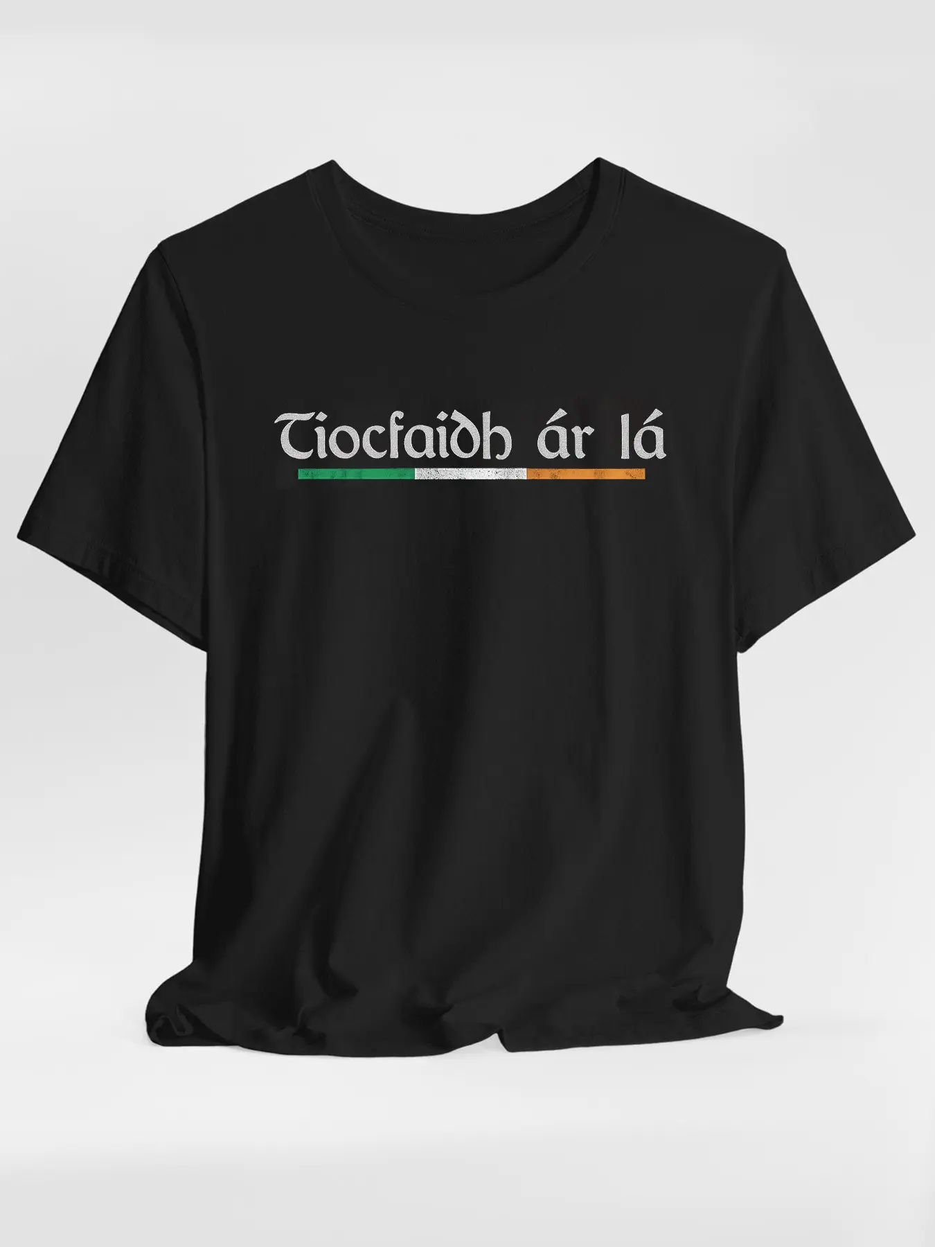 Tiocfaidh Ár Lá Irish Language Printed T Shirt, Casual Street Style Short Sleeve Top with Geometric Pattern, Fitted Long Length Tee for Everyday Wear