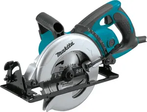 Makita (5477NB-R) 7‑1/4" Hypoid Saw