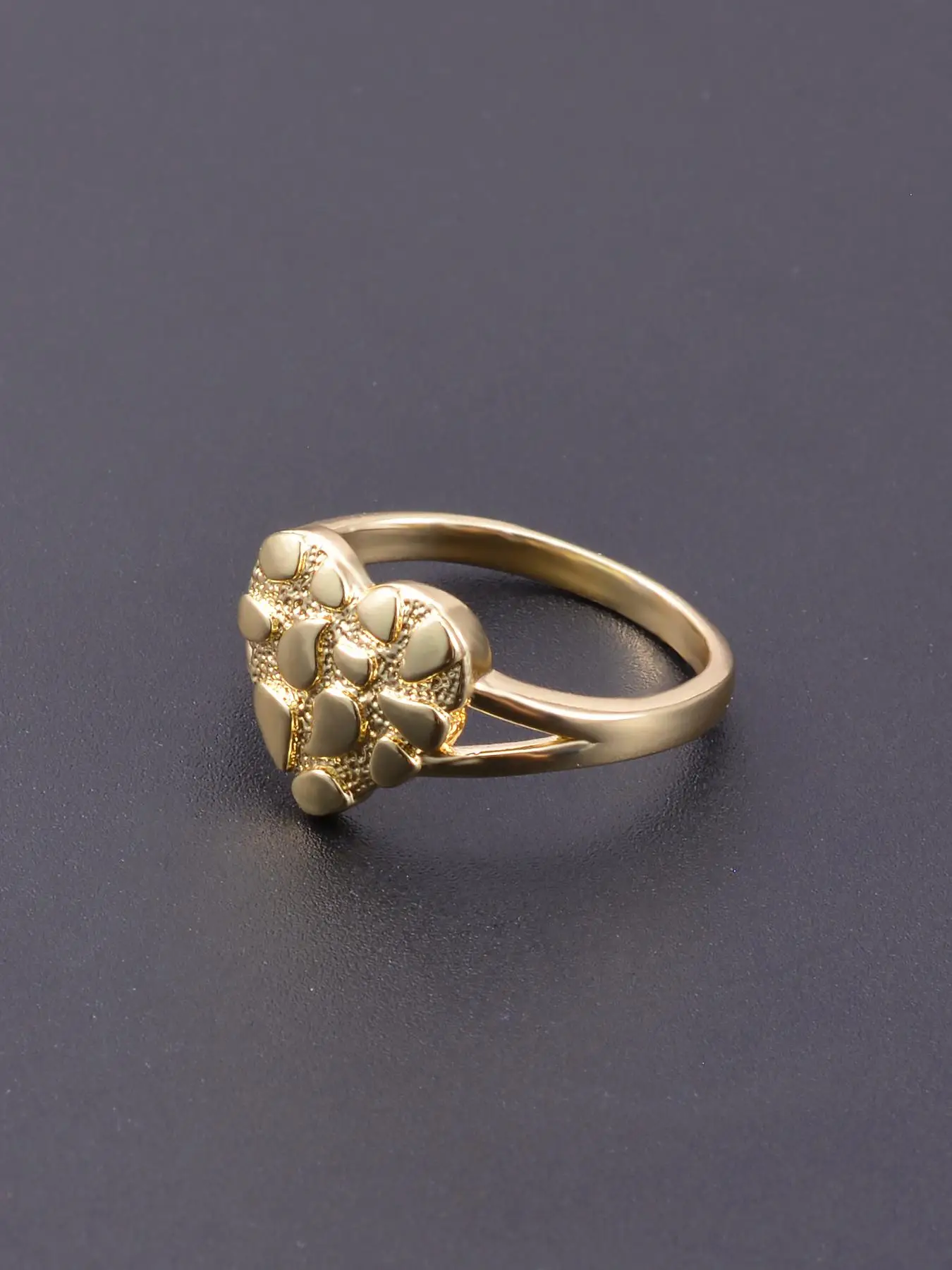 Heart Shaped Artificial Zircon Decor Ring, Elegant Fashion Ring for Women & Men, Trendy All-match & Exquisite Jewelry for Birthday Gift