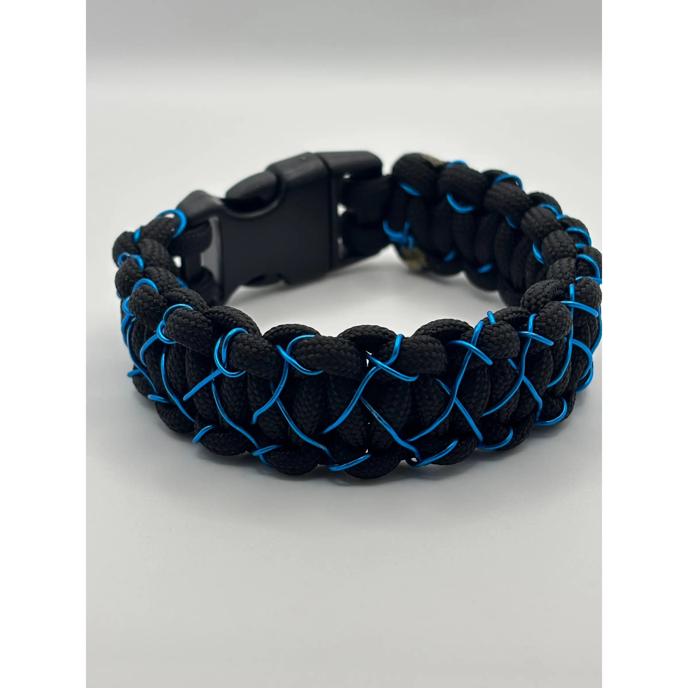 Handmade Cobra Knot Paracord Bracelet – Black with Blue Metal  Stitched Accent
