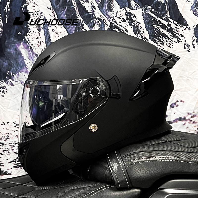 The helmet replacement outer lens is suitable for specific model 988 helmets in our store. Please confirm with customer service before placing an order to ensure compatibility