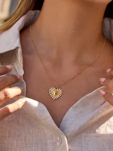 Ladies Necklace White Zirconium Ribbed Heart Shaped Pendant Stainless Steel 18k Gold Plated Waterproof And Anti Allergy Classic Charm Elegant And Exquisite Jewelry Gift Dainty Necklace