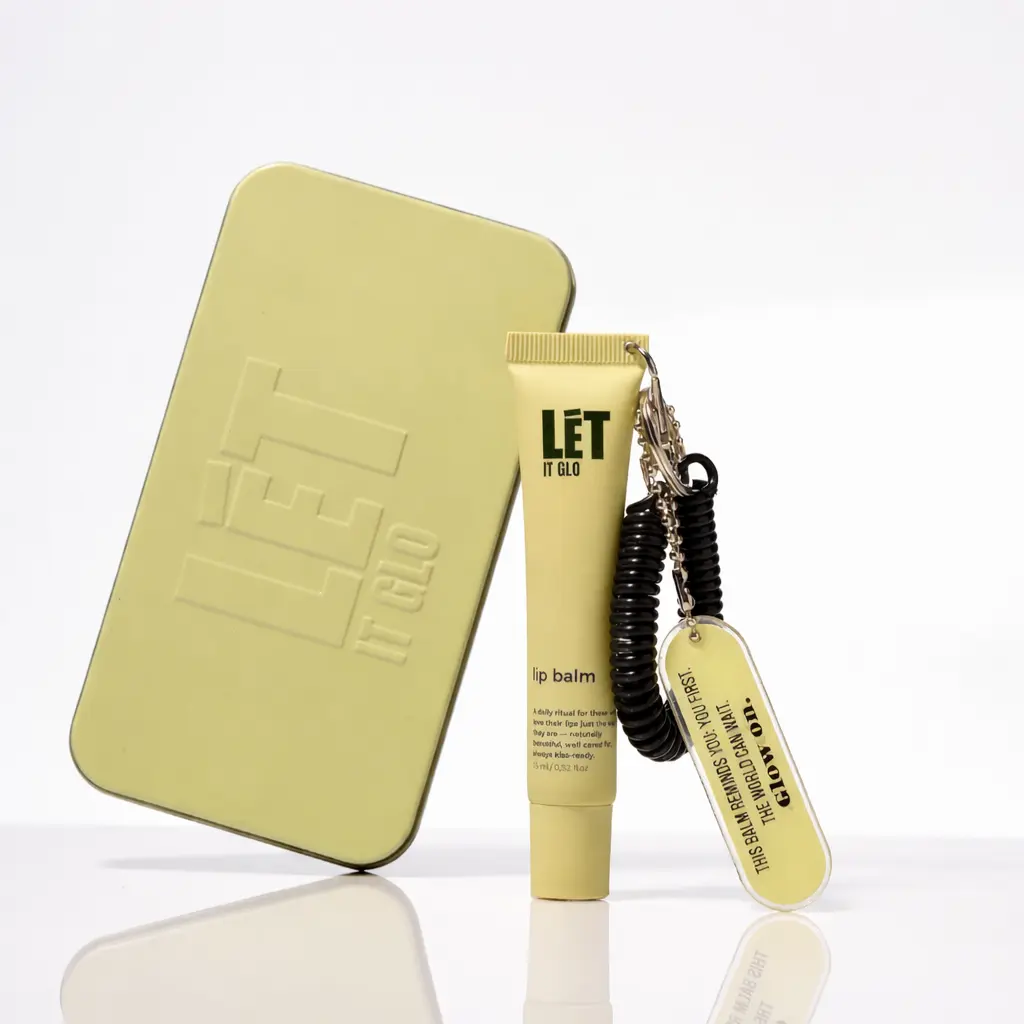 Let It Glo Fashion Accessory Keychain Gift Set – Chic Bag Charm with Hydrating Mini Lip Balm, Gift-Ready Lip Care for Travel, Purse Decor, Everyday Styling and On-the-Go Beauty Essentials