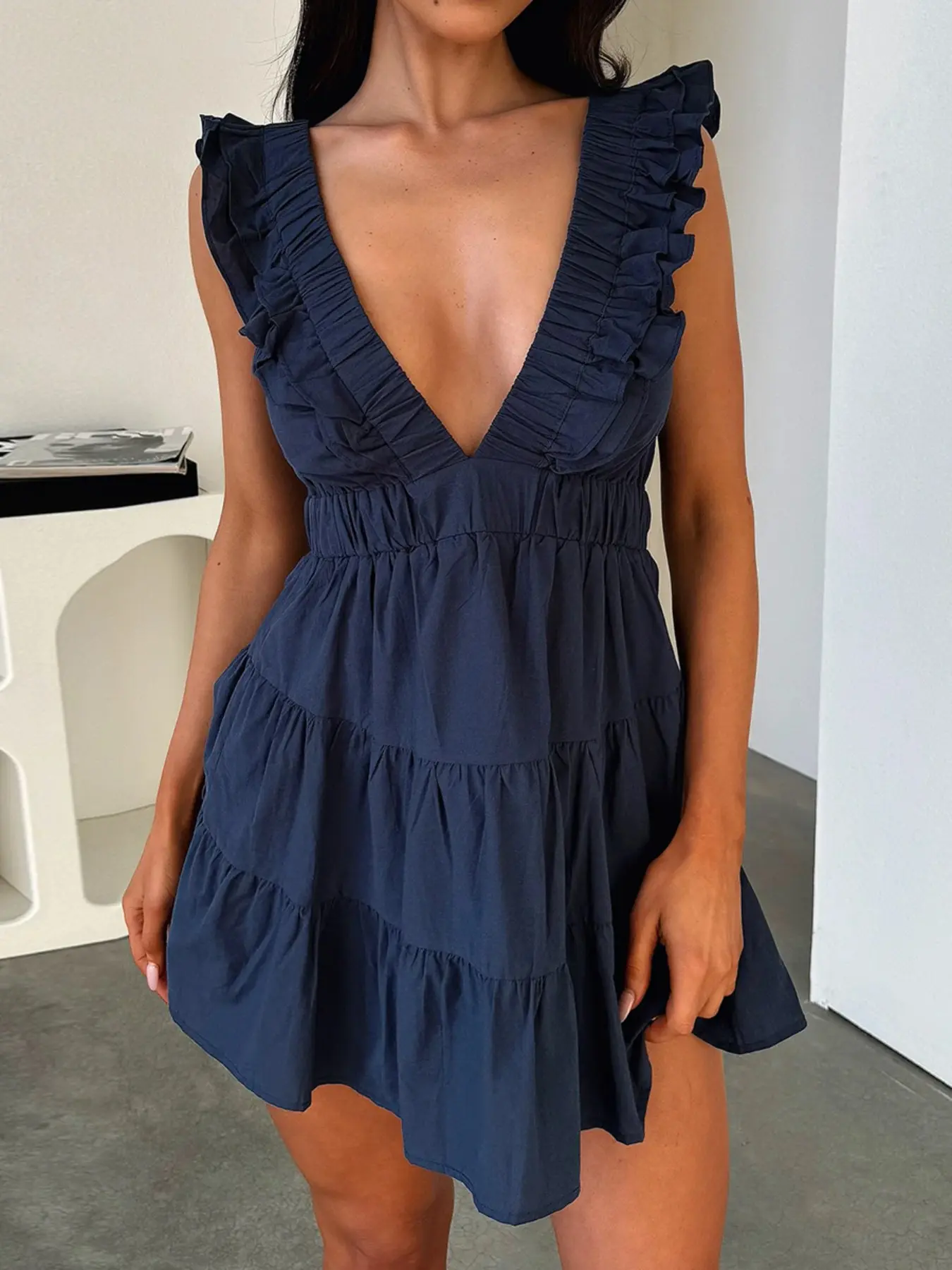 Casual Dress for Summer, Women's Fitted Plain Deep V Neck Ruffled Dress, Women's  Clothes for Daily Wear, Womenswear - TikTok Shop
