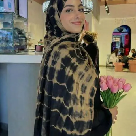 Women's Fashion Gradient Shawl, Tie-Dye Wrap Elegance, Casual Comfortable Long Scarf, Sun Protection Headscarf for Daily Outdoors, Muslim Headscarf Cover, Turban Hijab, Modesty, Muslims