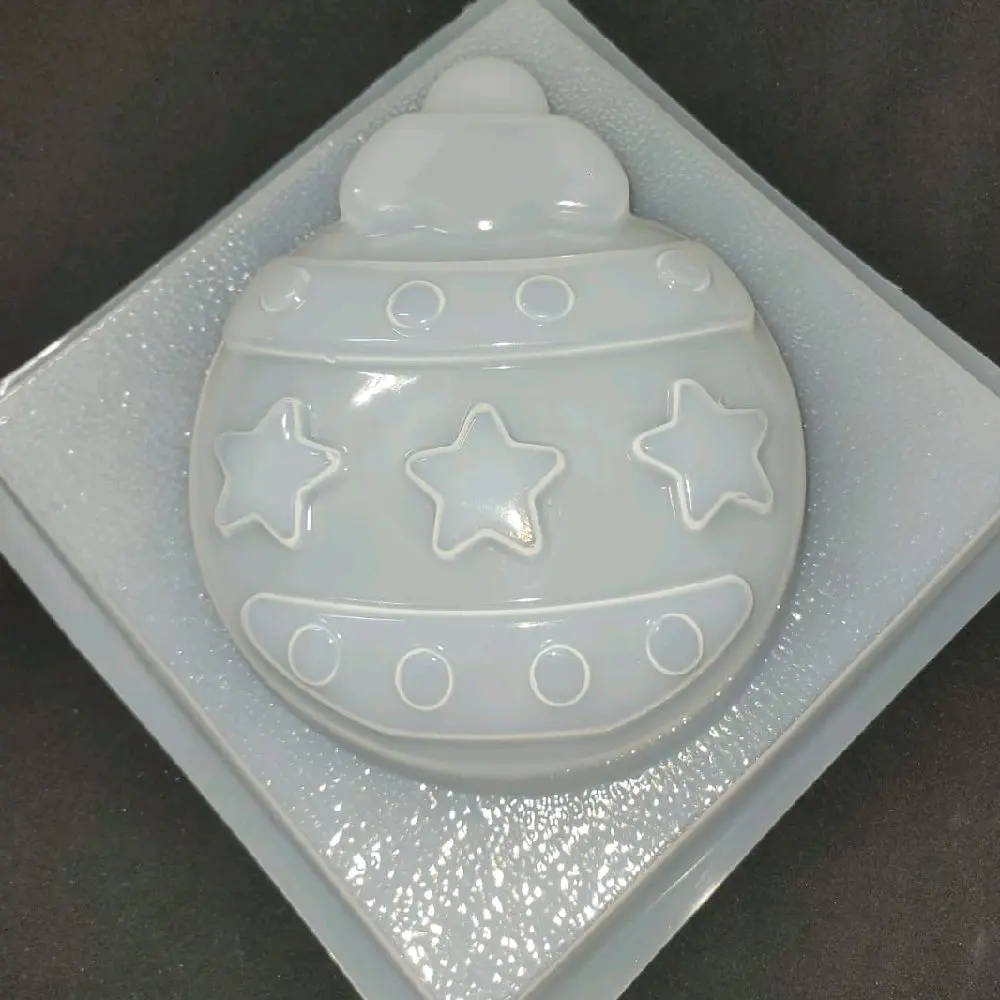 Ornament Seasonal Plastic Mold for Dessert Making Purposes