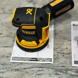 Dewalt DCW210 RANDOM ORBIT PALM SANDER XR
