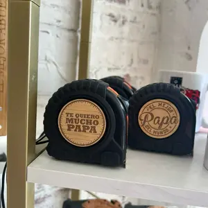 Fathers Day Tape Measure Engraved Mexican Dad Gift - Personalized Te Quiero Mucho Papa & El Mejor Papa del Mundo Design 25ft Tape Measure,  Spanish Gifts