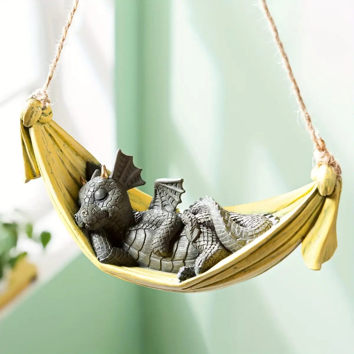 Cute Dragon Hanging Ornament, Outdoor Garden Resin Statue, Perfect Gift for Dragon Lovers, Festive Decoration, Landscape Sculpture, Resin Sculptures, Animal Statue