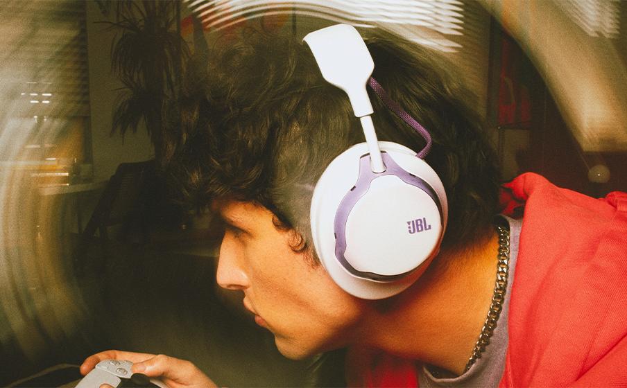 JBL Quantum 650, Wireless multiplatform gaming headset