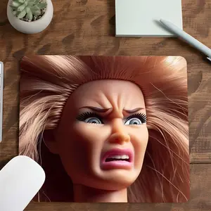 Funny Furious Doll Gaming Mouse Pad,Humorous Meme Design, Desktop Accessory, Non-Slip Smooth Surface Mousepad,Eye-Catching Desktop Decorative Protective Pad, Small Size Suitable for Laptop, Desktop Computer Games, Work, Daily Use