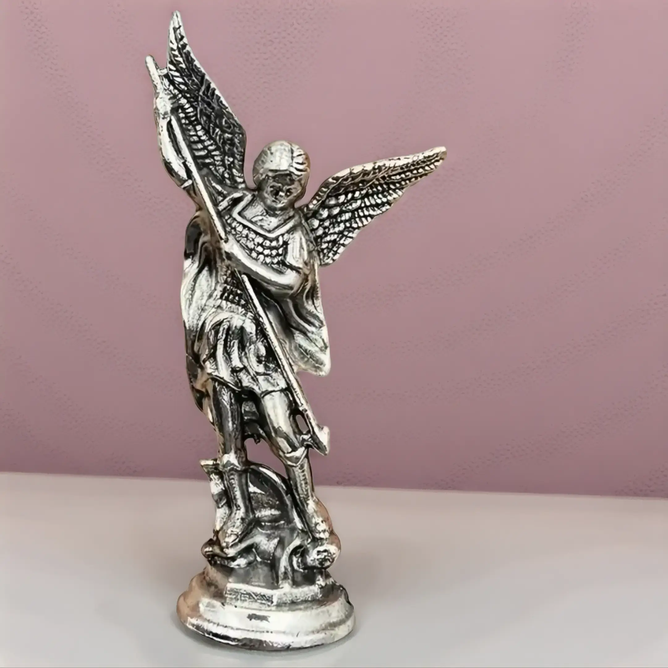 Saint Michael Archangel Statue, 1 Count Home Decorative Figurine, Desktop Display Decor for Living Room Bedroom Office