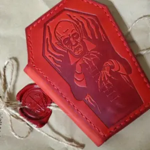 Halloween Vampire Coffin Wallet, Dracula Vampire Wallet, Gothic Style Wallet, Stylish Unique Halloween Accessory, Perfect Gift for Horror Fans