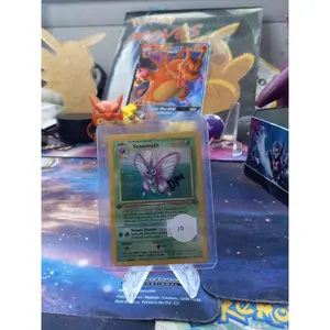 Venomoth (1st Edition Holo)