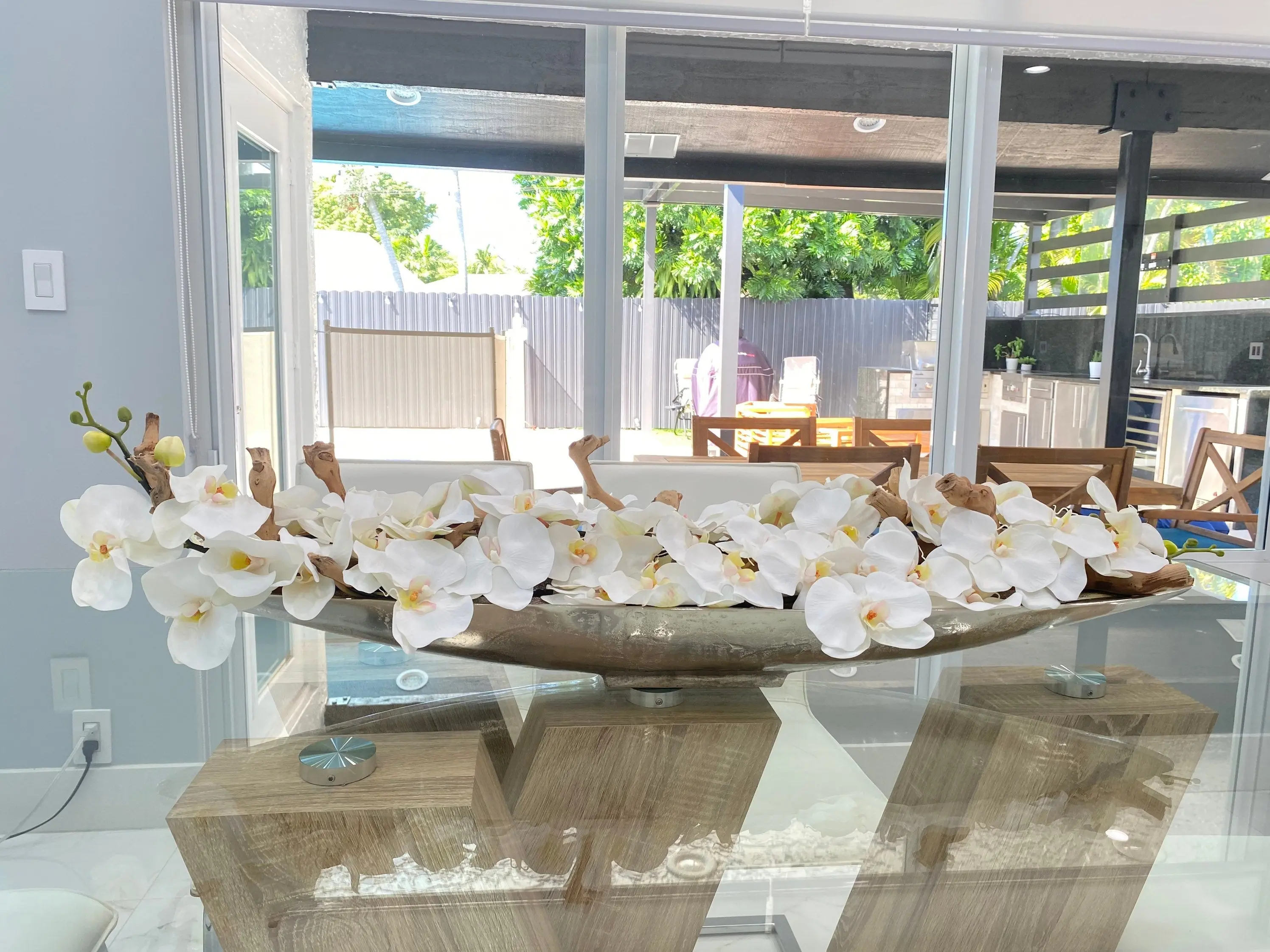 BOAT VASE CENTERPIECE WITH ORCHID