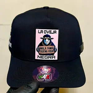 LA OVEJA NEGRA HAT