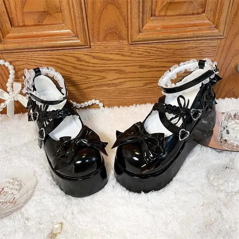 Black [buy one size larger for smaller s