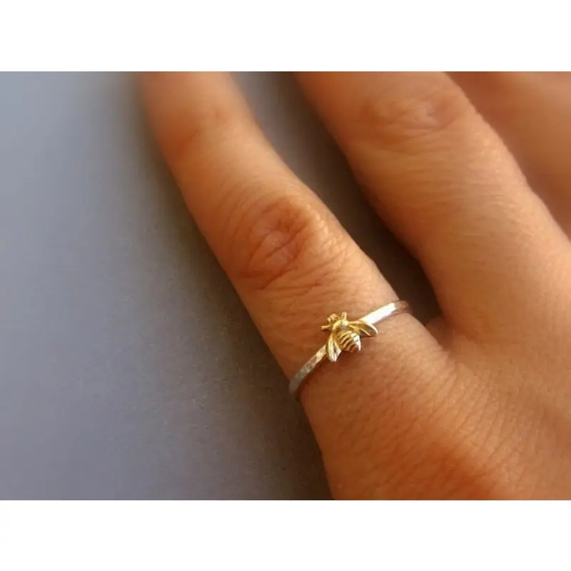1pc Little Bee Ring, a retro Bohemian-style women's jewelry, a daily wear accessory, a fashionable and classic ring