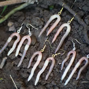 Folded Ear Worms handmade plastic realistic earthworm earrings unique statement jewelry for alt baddies