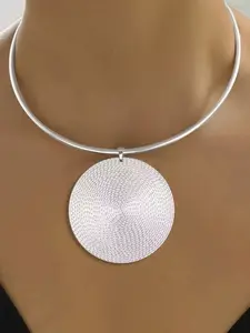1 Ladies Silver Fashion Versatile Collar Necklace Suitable for Daily Wear