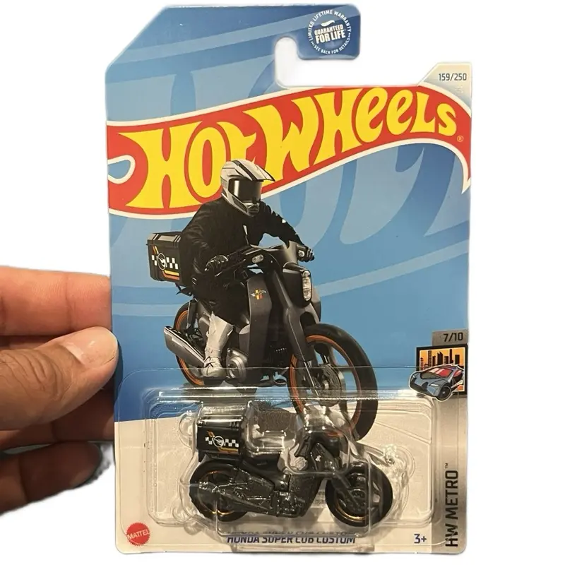 Treasure Hunt Honda Super Cub diecast motorcycle