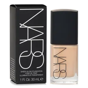 Nars Sheer Glow Foundation - Fiji (Light 5)