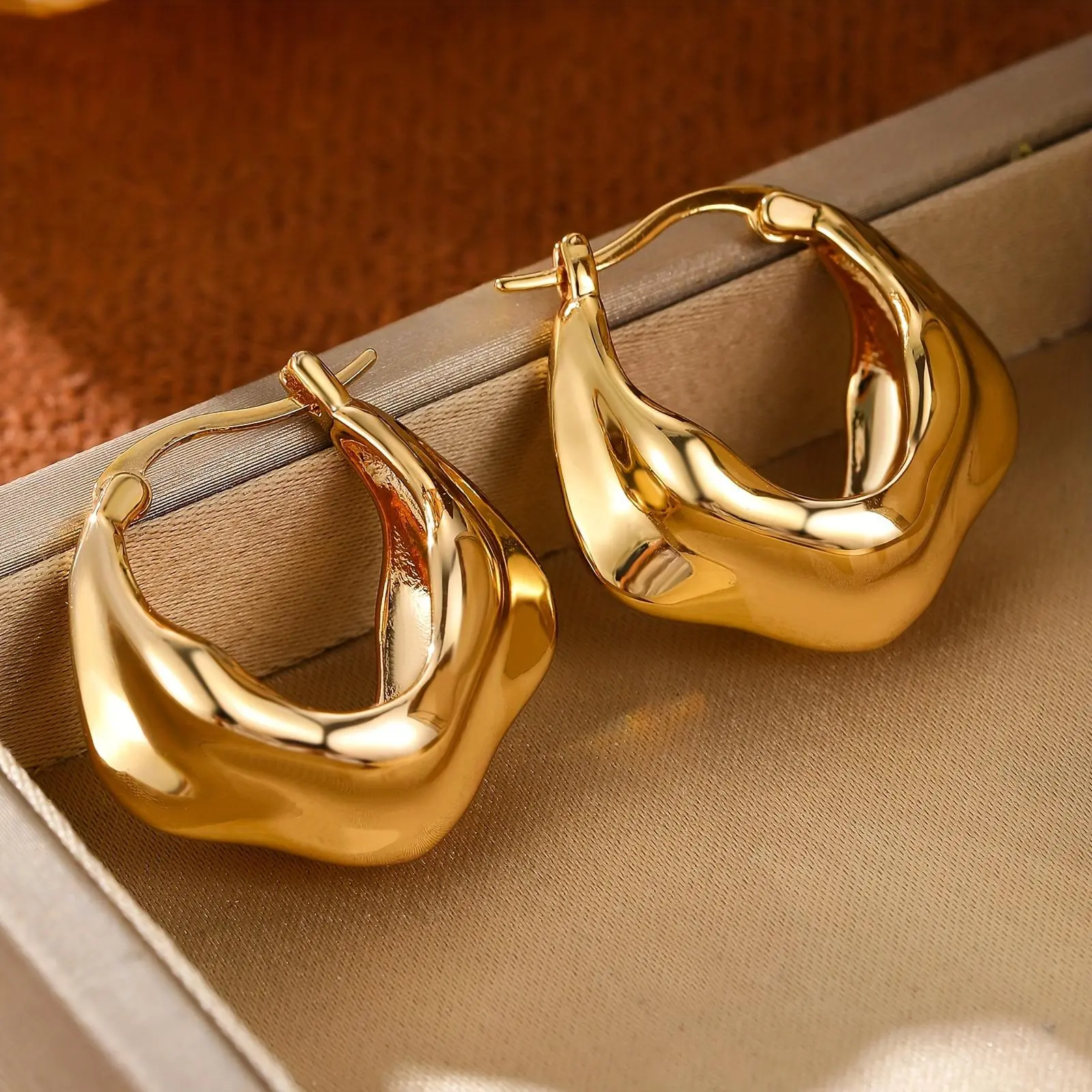 1 Pair ' Geometric Middle Eastern Directional Hoop Earrings, Easy to Match for Daily Wear Or Evening Wedding, Exquisite And High-End - ' Beautiful Ear Jewelry, Holiday Gift for Valentine'S Day And Thanksgiving